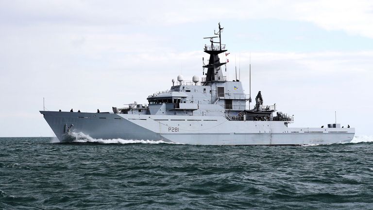 Sudan receives training warship from Russia