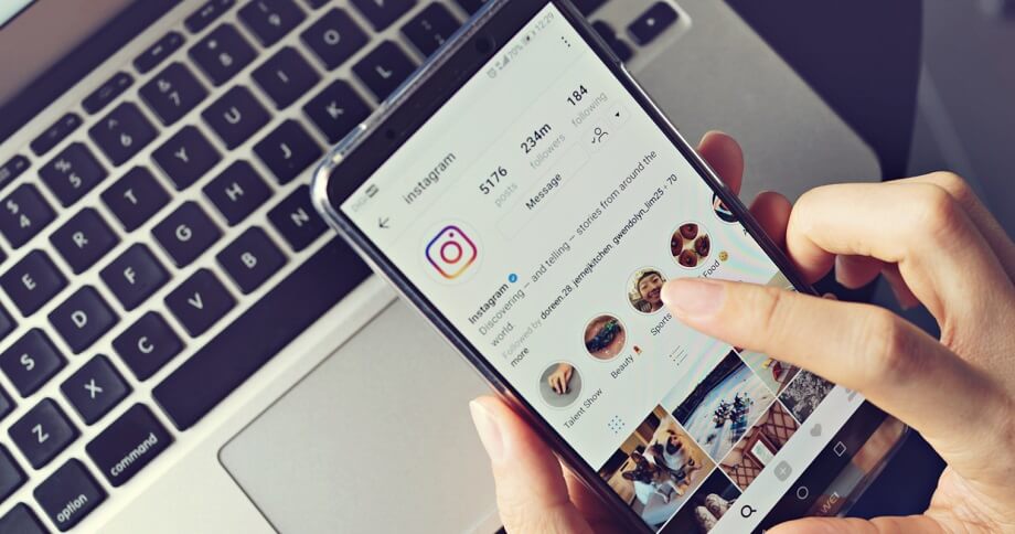 Instagram facts: Social Media Facts and Statistics
