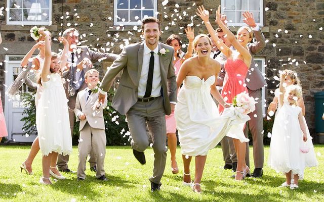 Meaningful Irish Wedding Traditions & Customs (2021)