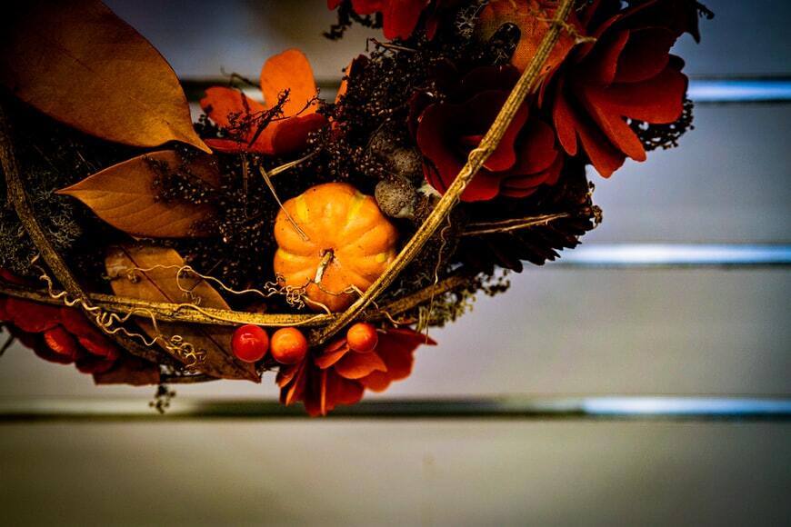 10 DIY Thanksgiving Wreath Ideas That Are Easy & Unique