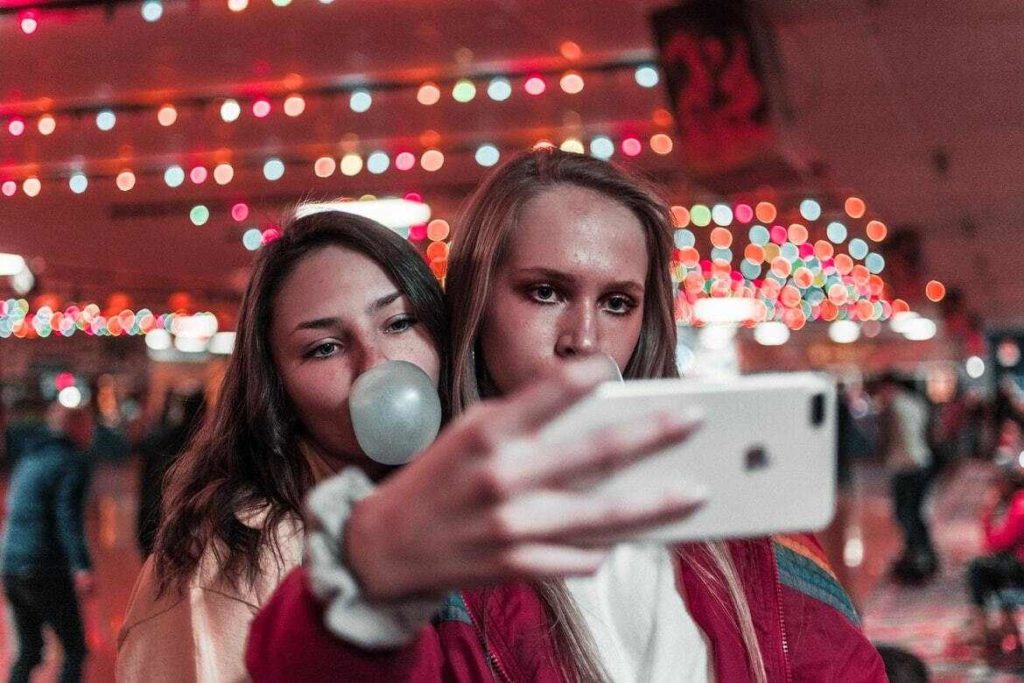 6 Best Snapchat Filters For Selfies 