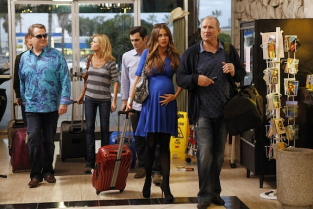 Modern family- New Year’s Eve  | Best New Year Episode