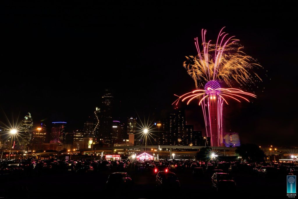 Reunion Tower Light Show  | New Year's Eve in North Texas