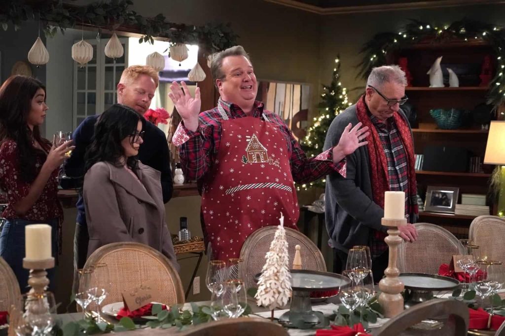Best Modern Family Christmas Episodes You Need To Watch In 2021