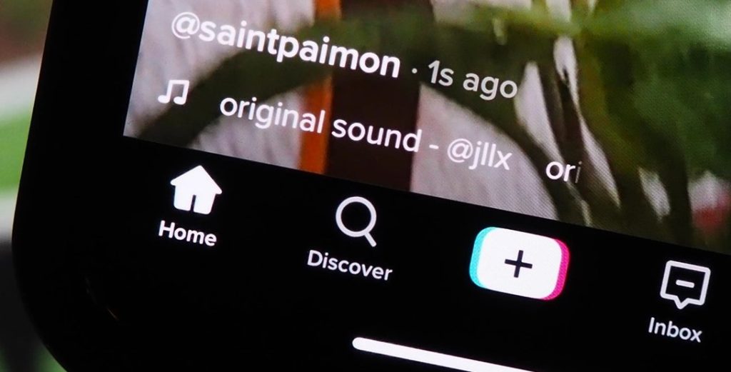 open video with sound name logo: how to save sounds on TikTok