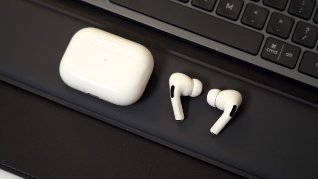 How Do You Know If Your AirPods Are Charging?