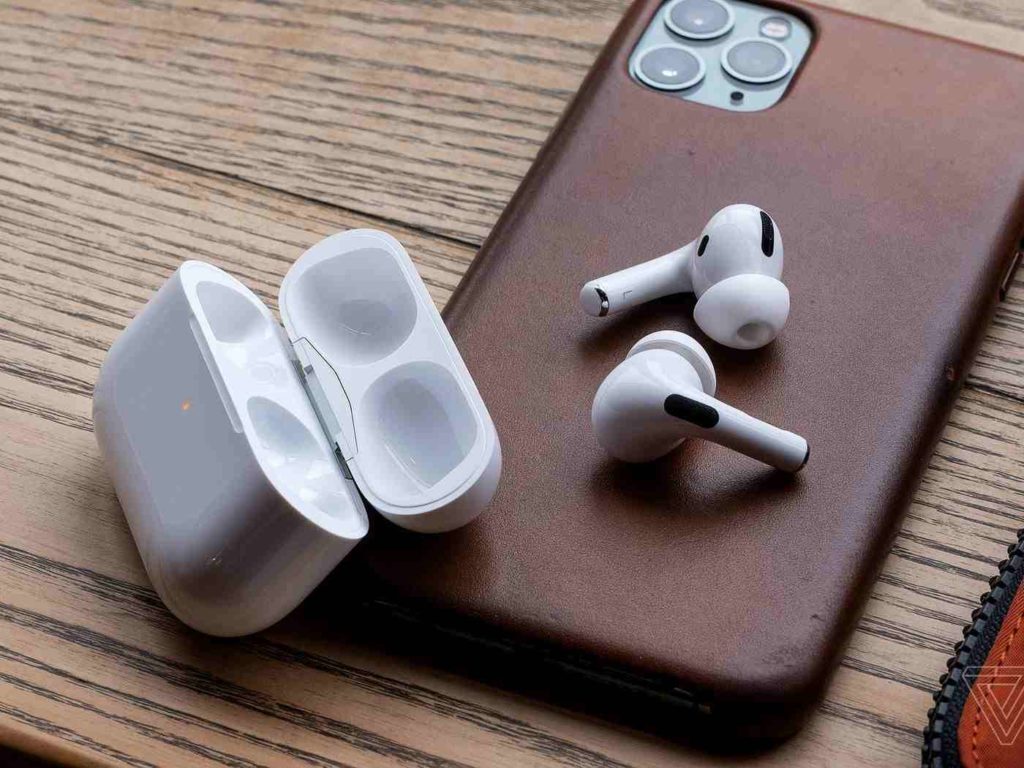 How Do You Know If Your AirPods Are Charging?How To Check Your Airpods Battery Status Without The Case