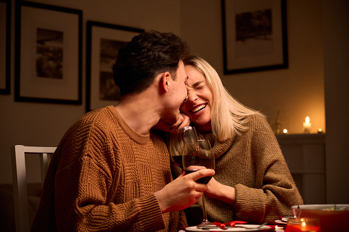 How to celebrate Valentine's day at home: Dinner date 