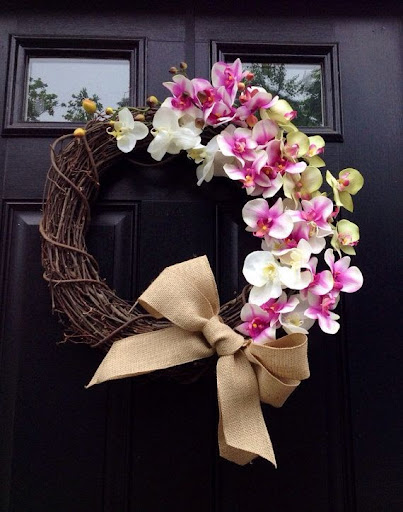 14 Best Valentine’s Wreaths for Your V-day in 2022  