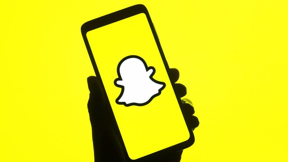 How to Delete the Snapchat Messages that the Other Person Saved?