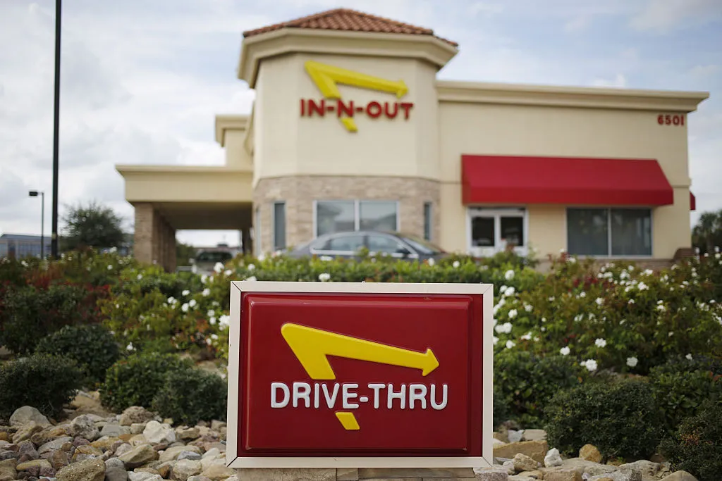 Does In-N-Out take Apple Pay