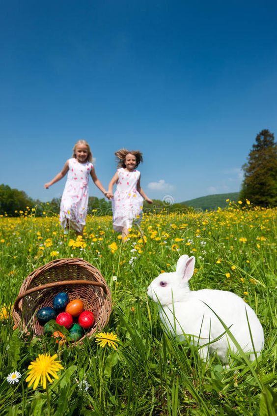 Best 15 Easter Photoshoot Ideas You Don't Want to Miss in 2022!