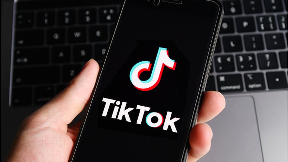 How to turn a name into a symbol on TikTok