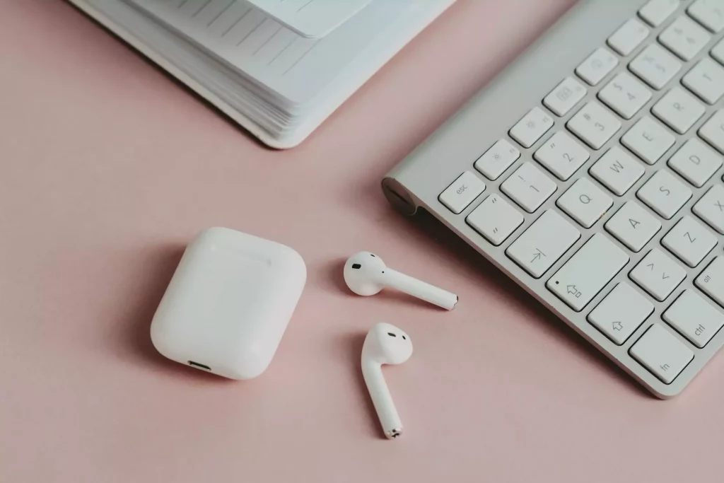 Airpods with laptop; How to Connect AirPods to Windows 10? (2022)