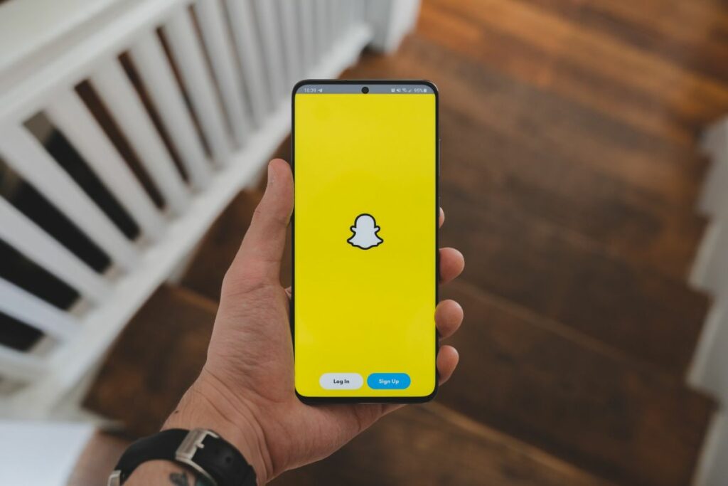 Snapchat's Dual Camera Rolled Out Now! Another BeReal Clone?