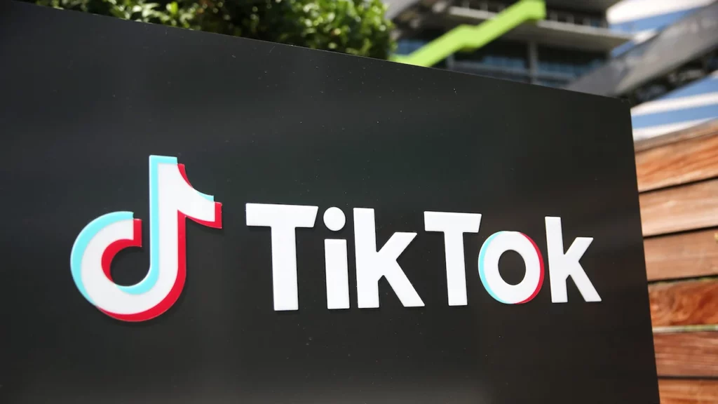 Is TikTok Photo Mode New on Social Media | Know More About The Feature Now!