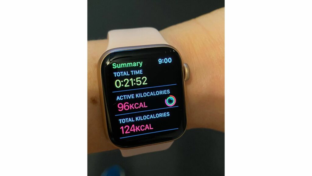 What Does Green Light On Apple Watch Mean? Can We turn It Off