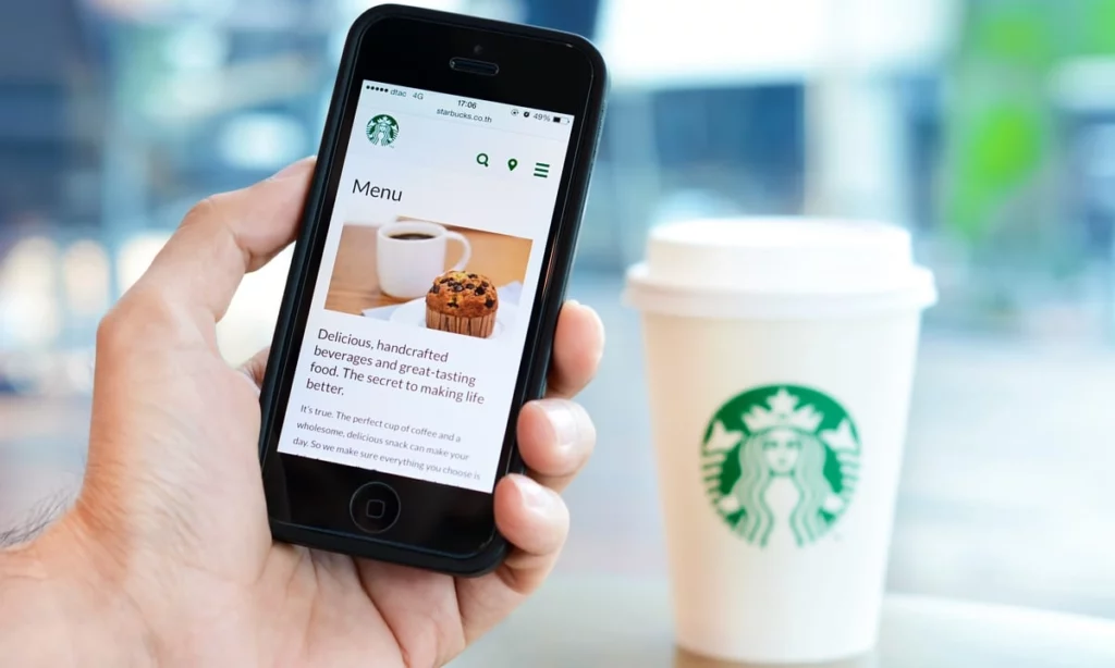 click here to know does Starbucks accept Apple Pay. know how to use Apple Pay at Starbucks.