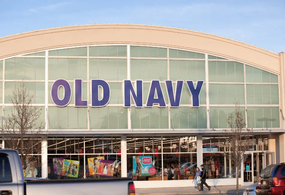 Old Navy store ; Does Old Navy take Apple Pay.