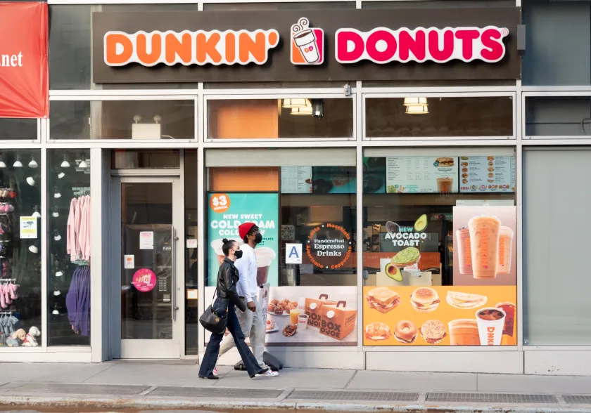 Dunkin store; Does Dunkin Take Apple Pay | All Payment Methods at Dunkin (Updated 2022)