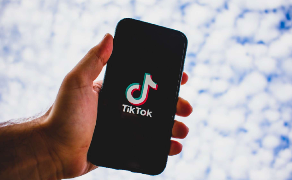 Want to Speed Up Pictures on TikTok? Try These 3 Fast Ways
