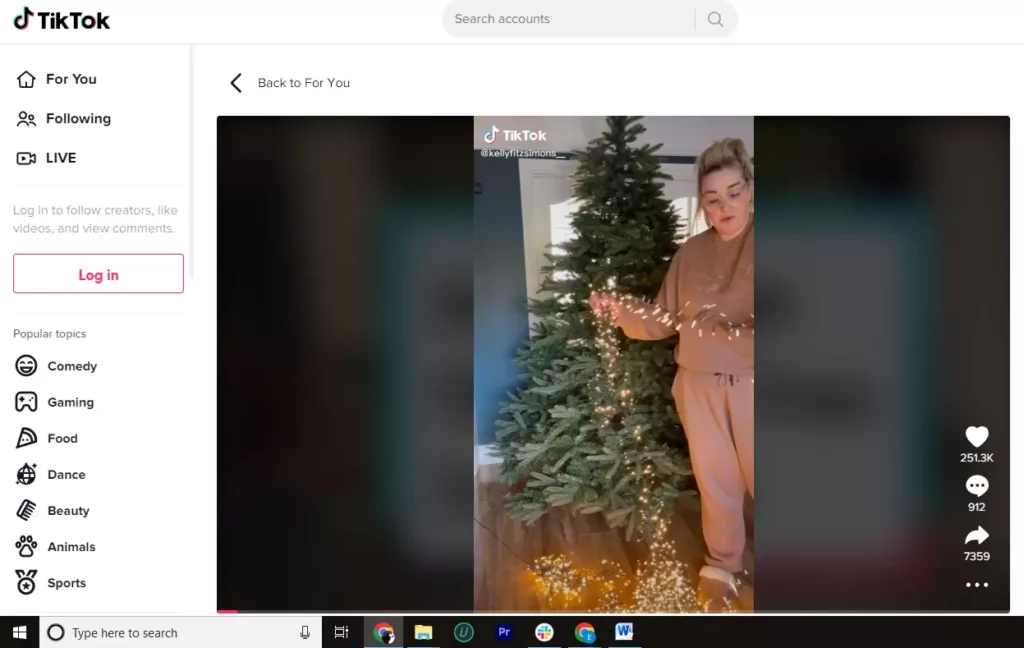 This Christmas Tree Lighting Hack on TikTok is *amazing*