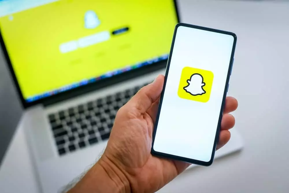 Snapchat Slangs Explained: Easy Guide on Lingos, Icons & Terms