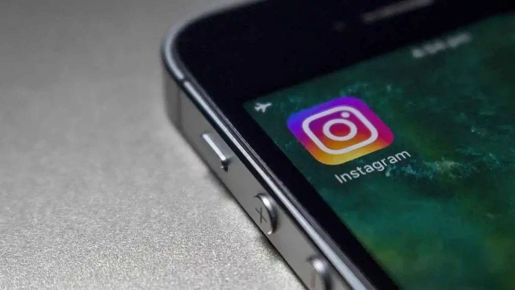 To Fix Instagram Stories, Blurry Check Server