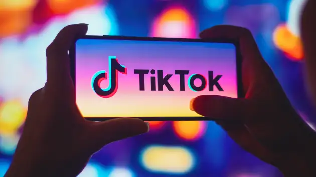 What Does Nudge Mean On TikTok: All You Need To Know! 