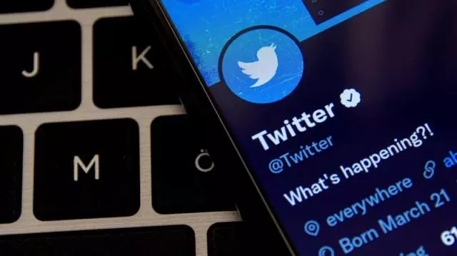 Why is My Twitter Account Locked? 6 Fixes to Unlock Your Account