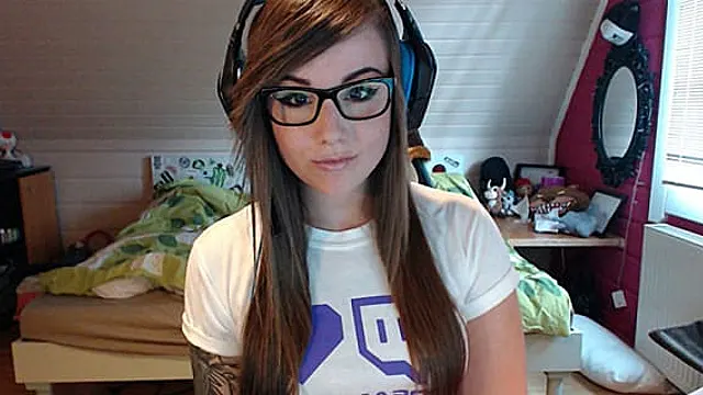 Top 10 Female Twitch Streamers To Watch Out For In 2023