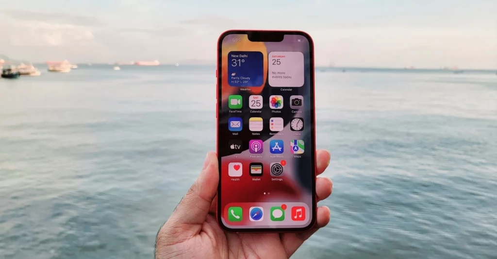 iPhone Homepage; What Does Live Mean on Find My iPhone? 2023 Latest Update!