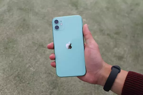 How to Power Off iPhone 11 Without Touch Screen?