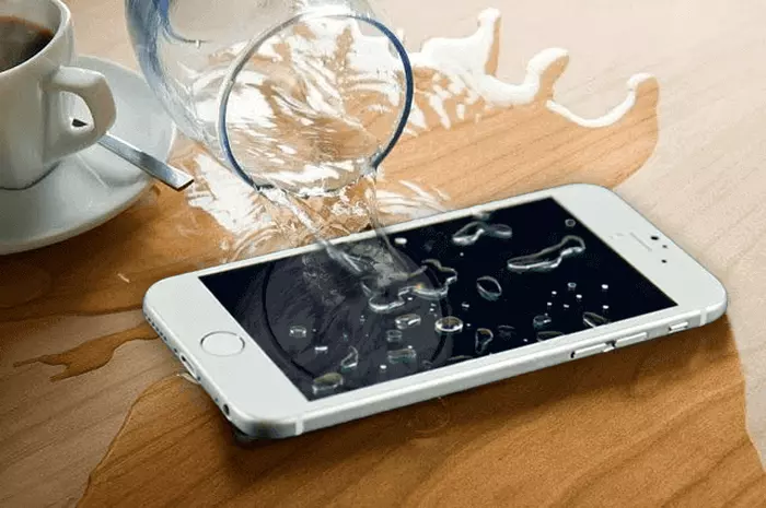 Is iPhone 13 Waterproof Or Water Resistant? IP68 & IPX8 Ratings Explained