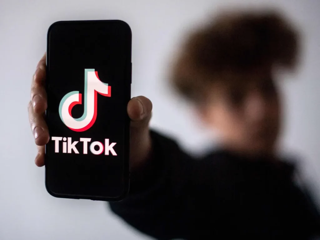 What does E/N Mean on TikTok