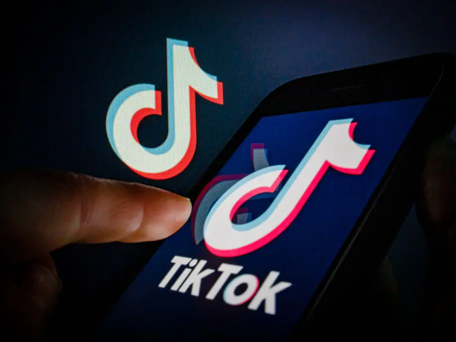 Fix TikTok Keep Logging Me Out By Uninstalling and Reinstalling TikTok app