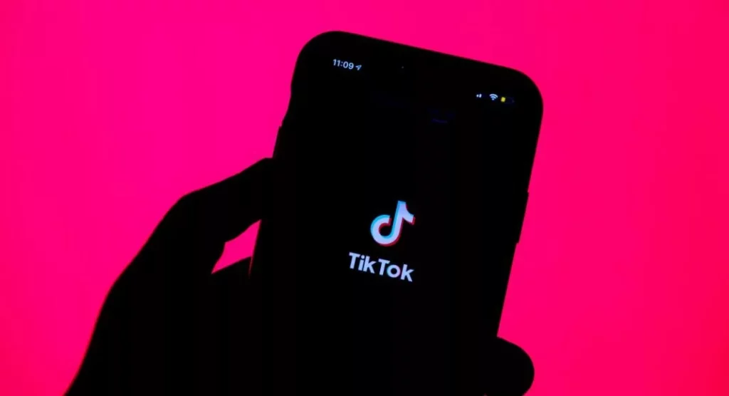TikTok 'Couldn't load. Tap to try again' error 
