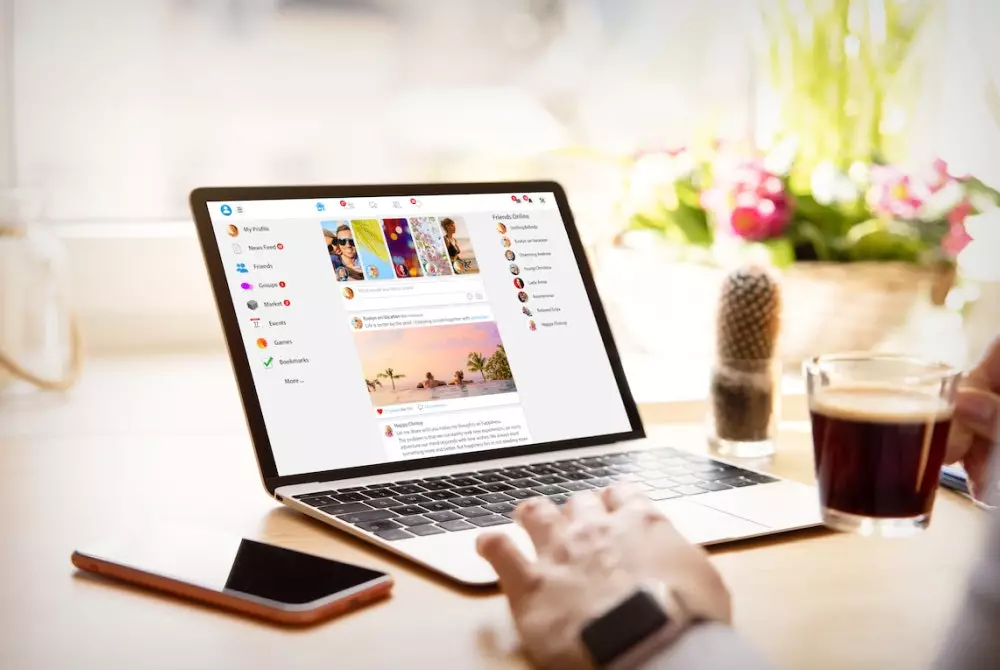 Does Facebook Delete Friends Randomly? Here is the Answer!