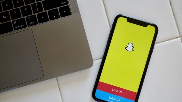 How to Get Rid of Red Dot on Snapchat: Here are the 6 Ways!