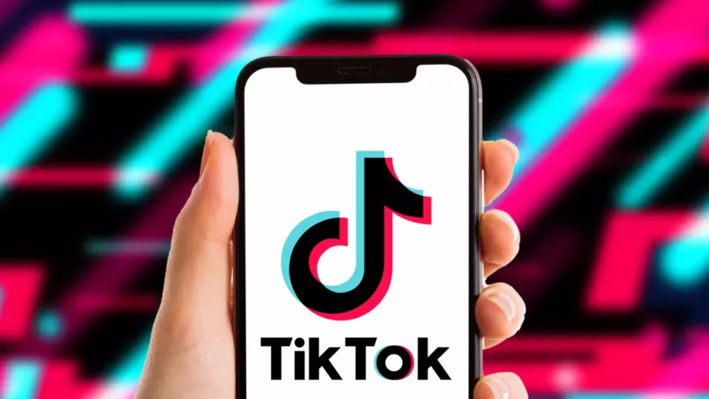  Fix TikTok FYP Broken By Closing the App and Relaunching it.