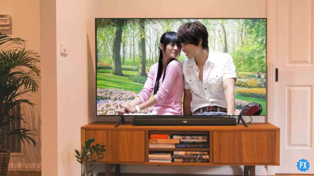 A Chinese couple sitting with their backs together; Where to Watch The Man I Love Chinese Drama & Is It On Dramabox?