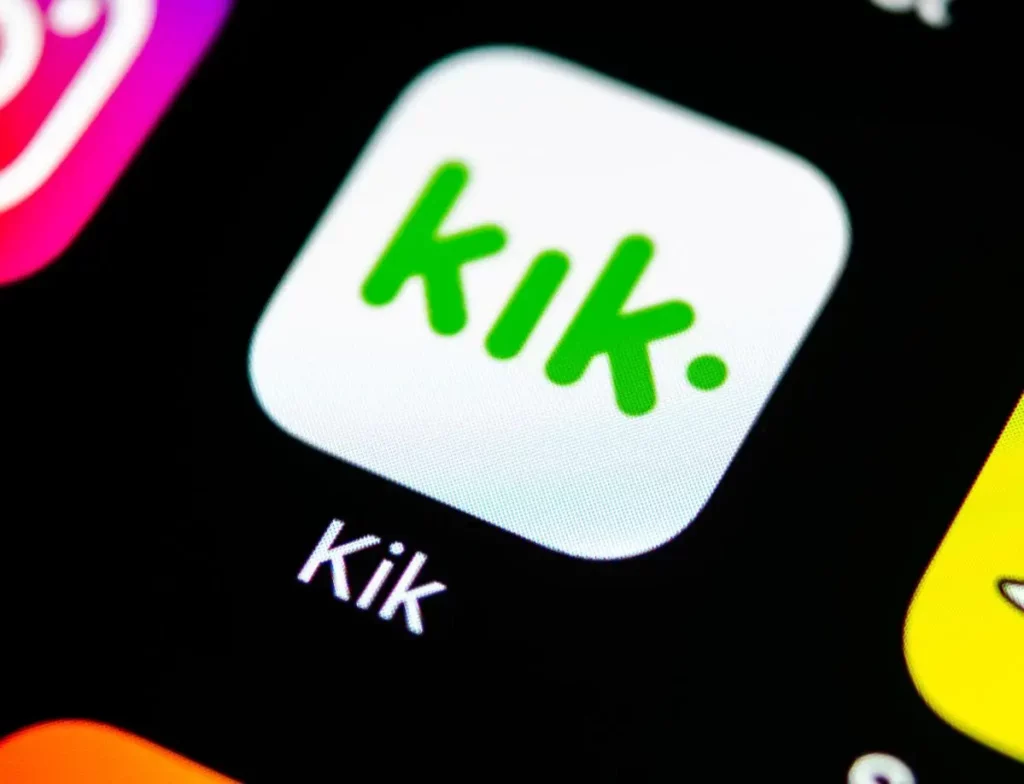 How to Fix Kik Messages Stuck on S?